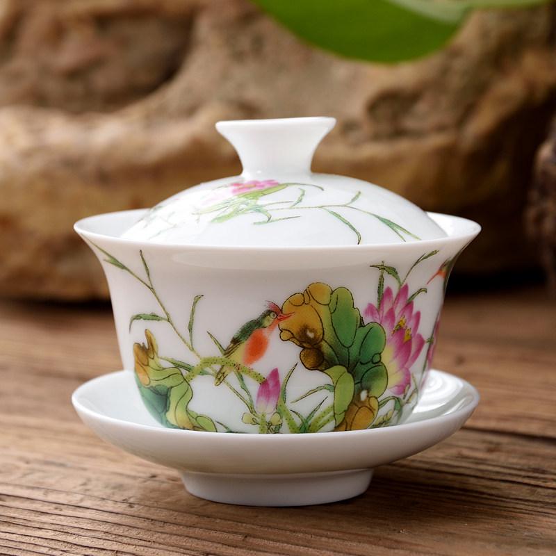 Blue and White Ceramic Gaiwan Tea Set: Small Tea Bowl & Tasting Cup with Concave Lid.