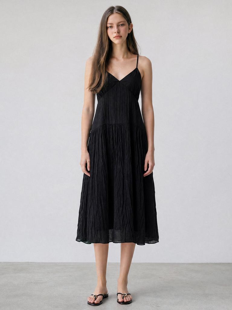 STAY WITH ME Crinkle Flare Slip Dress_Black