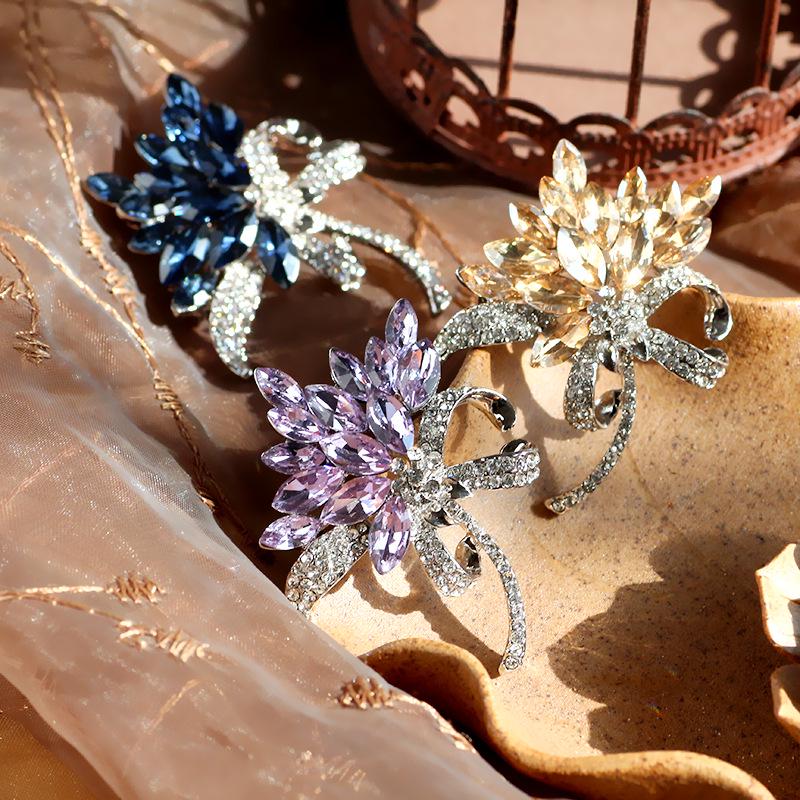 Dilly Snow Shiny Crystal Bauhinia Brooch - Elegant European and American Style Jewelry Accessory