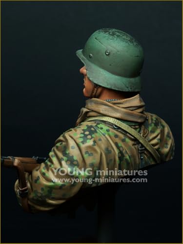 Young Miniatures 1/10 Scale WWII German Waffen-SS Young Infantryman with Rifle Bust Resin Kit YM18101 (Person)