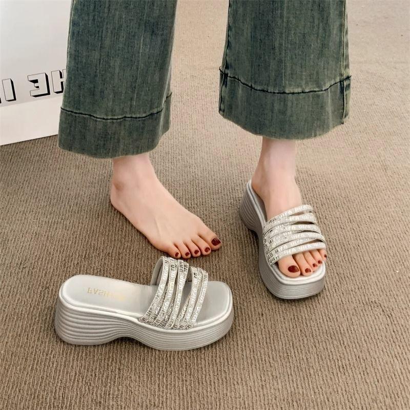 Fashion exquisite rhinestone versatile thick-soled heightening slippers women's 2025 summer new small versatile one-word slippers