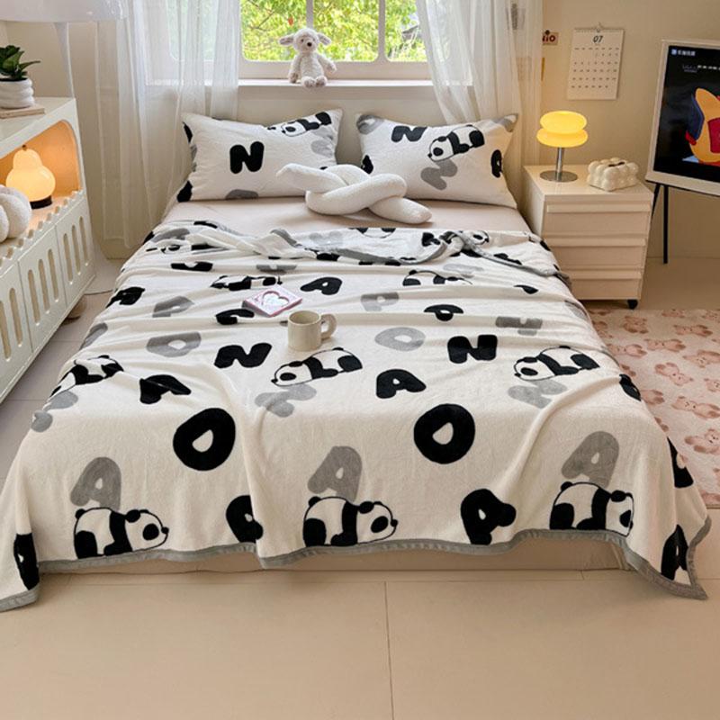 

Flower Printed Milk Velvet Blanket Multi Functional Soft Sofa Cover for Office Napping Colorfast Keep Warm Bedsheet for Winter 180x200cm