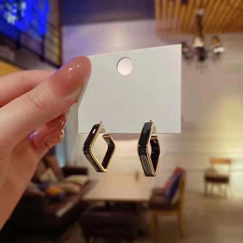 Black White Enamel Geometry Dangle Earrings for Women Hollow Open Square Drop Earrings Statement Trend Jewelry Gift