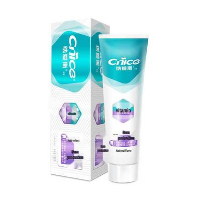Schöne Multi-Effekt Zahncreme zum Schutz des Zahnfleisches