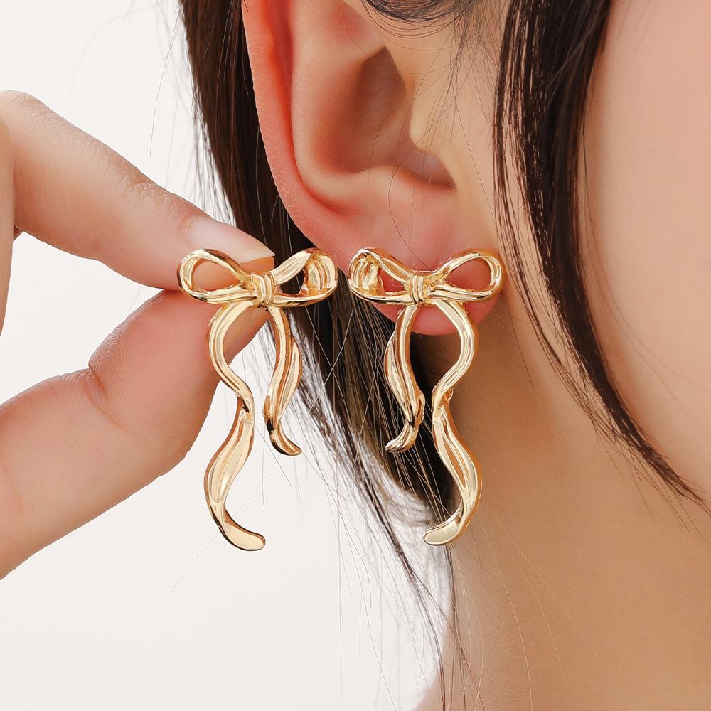 Metal Wind Bow Earrings Niche Sweet Temperament Butterfly Streamer Earrings Women'S Long Stud Earrings