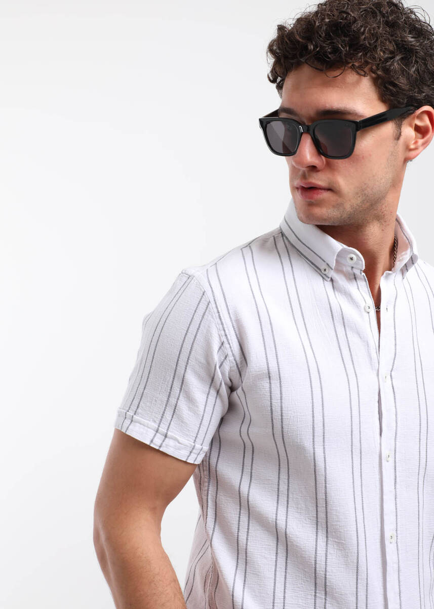 

Мужская рубашка с коротким рукавом в вертикальную полоску серая M серый