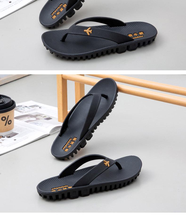 Men's Thick-Sole Vietnam Rubber Flip-Flops: Wear-Resistant, Non-Slip, Toe-Clip Outdoor Sandals