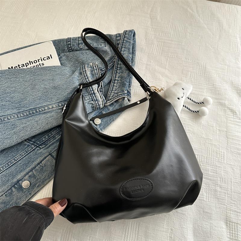 2025 New Winter Trendy Soft Leather Korean Version Large Capacity Chain Underarm Tote Bag Women's Bag Shoulder Messenger Bag
