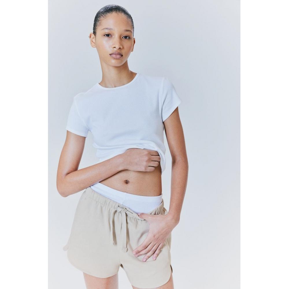 

Спортивные шорты HM светло-бежевые