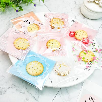 Moda Transparente Para Casamento Biscoito Autoadesivo Sacos OPP Pequeno Biscoito Aniversário 100Pcs Saco De Doces Saco De Plástico Festa Decoração 7x7+3cm Assado