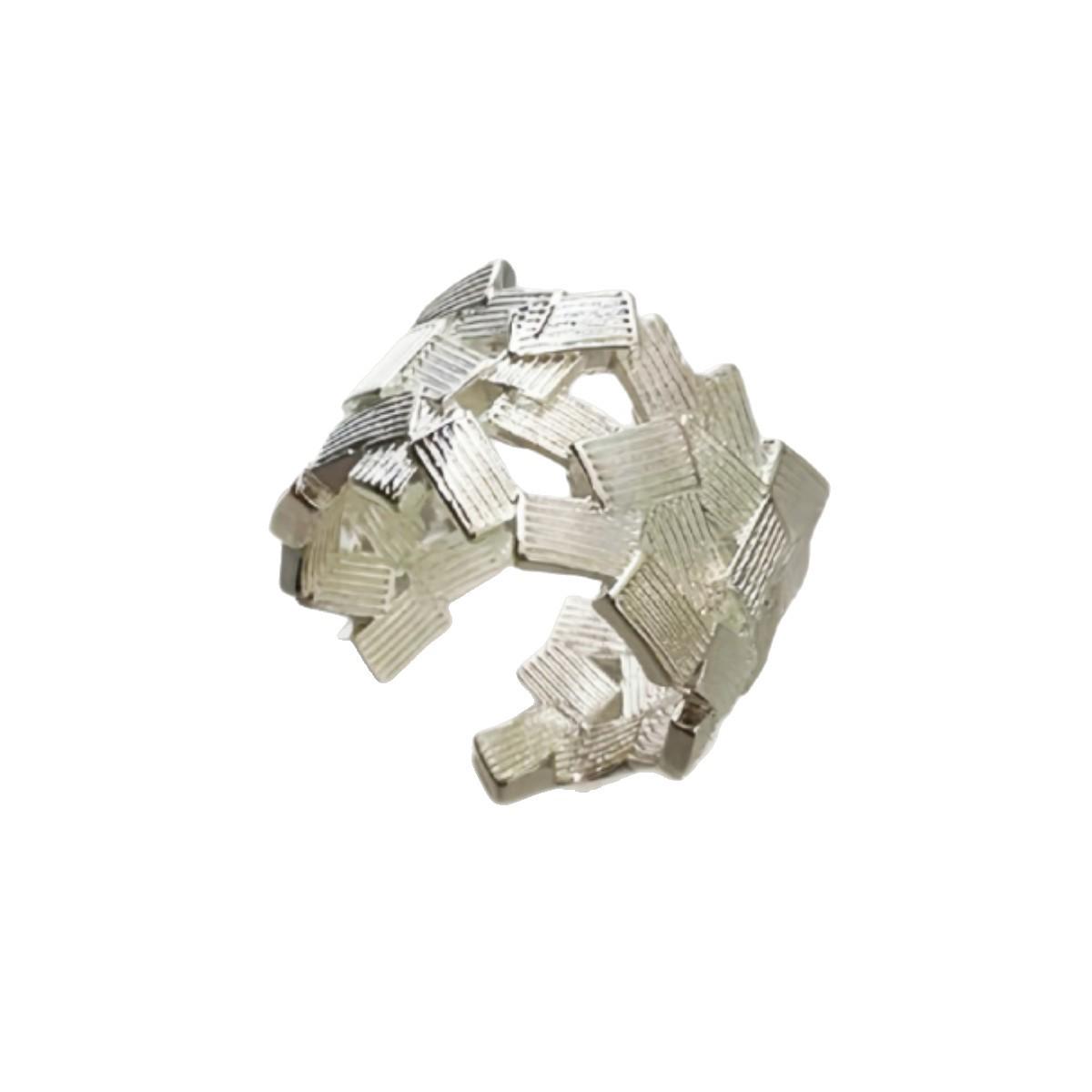 Creative Geometric Open Adjustable Women s Ring with Intersecting Spliced Design серебряный