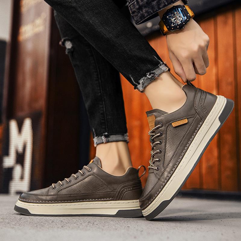 2022 Neue Herrenschuhe Koreanische Version Trend Lässige Lederpaneel-Schuhe Herren Sport Low-Top Runde Zehenpartie Schnürschuhe Trendschuhe