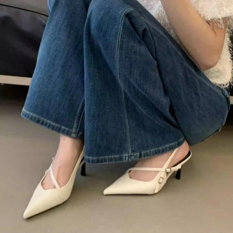 Neue schwarze Damen-Pumps mit spitzer Zehenpartie, Slingback-Riemen und gekreuzten Riemen – bequeme Abendschuhe mit Knöchelriemen und Schnalle (Modelljahr 2026)