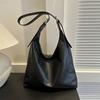 Versatile Ins Messenger Bag Women's New Trendy Autumn and Winter Retro Tote Bag College Style Casual Large Capacity Bag