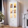 Nowoczesna witryna LED, matowa biel, wysokość 165 cm, port USB, pilot 16 kolorów, szklane drzwi, 2 szuflady, regulowane półki, drzwi uchylne, MDF