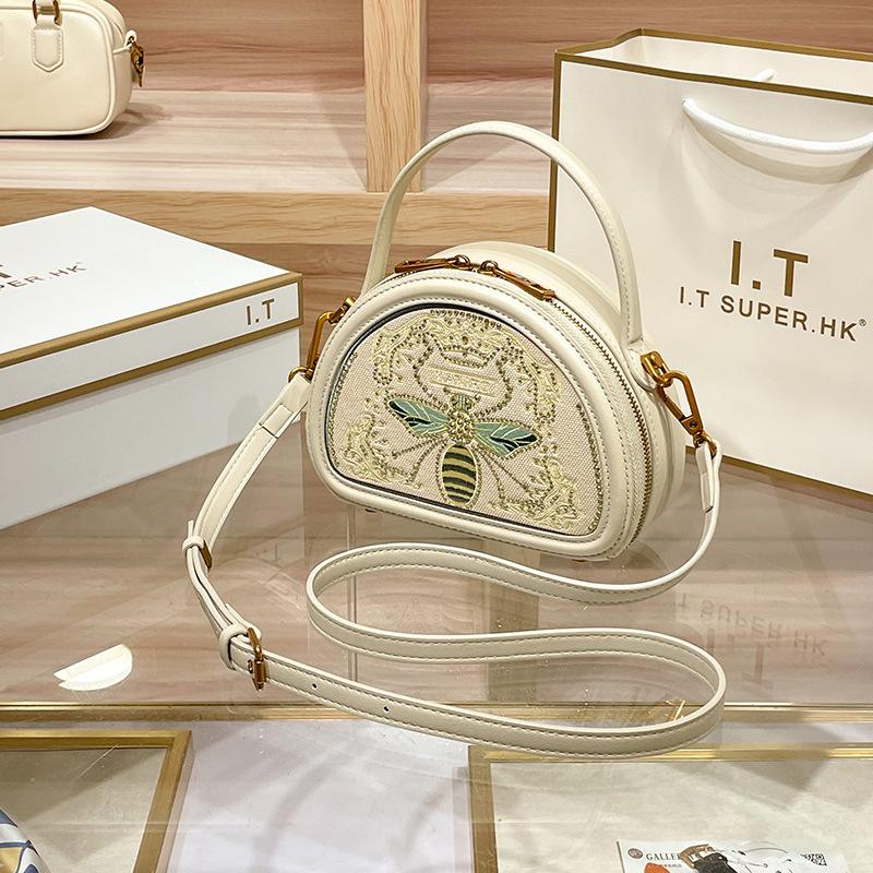 Guangzhou Women's High-end Embroidered Leather Bag, Women's New Bee Bag, Women's Versatile Single Shoulder Crossbody Small Bag
