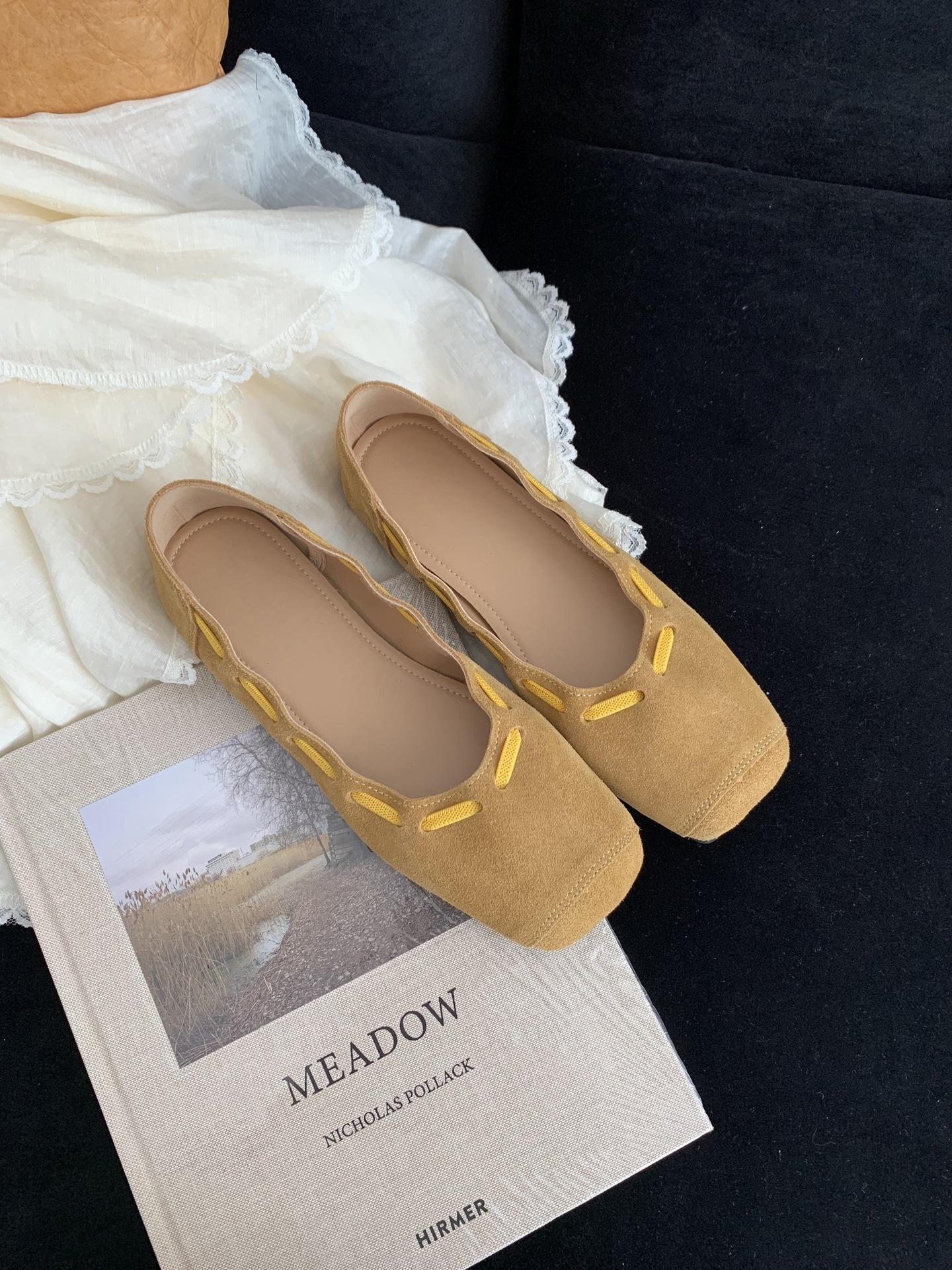 

Frosted cowhide French retro flat-bottomed square head shallow mouth single shoes women s shoes spring and summer new fashionable versatile Dou 40 жёлтый