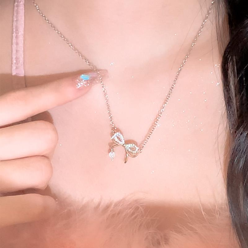 

Ожерелье-бант Женское Легкая роскошь Нишевый дизайн Цепочка на ключицу Годовое ожерелье