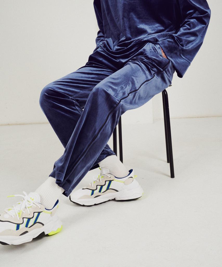 FANGOH Life Stings - Velvet Track Pants French Blue