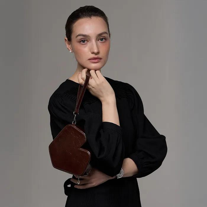 Onnete Pouch - Mocha Brown