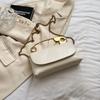 Simple and fashionable shoulder bag for women 2025 summer new simple casual fashion small square bag retro messenger bag for women