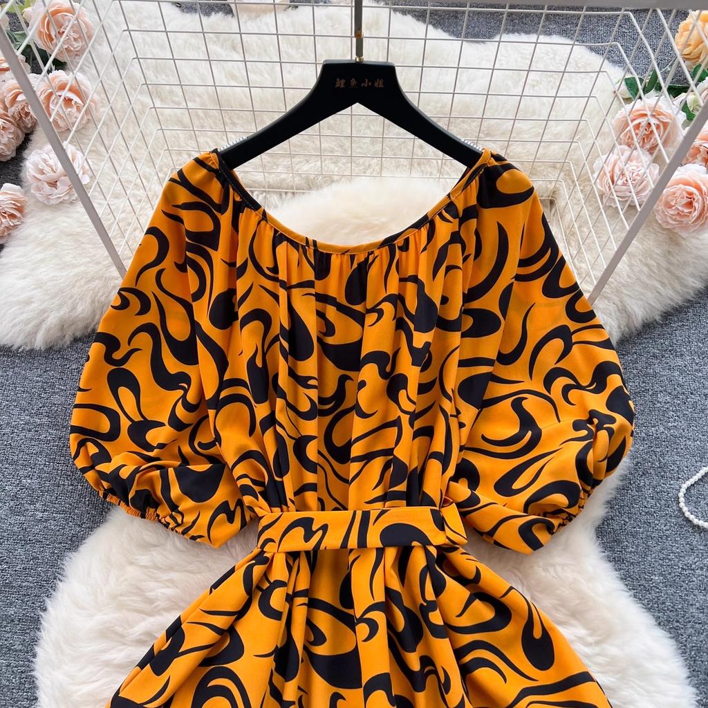 Celebrity Styl Bubble Krátký rukáv Volný styl Dlouhé A-Line Potištěné šaty s volánky na okraji letní