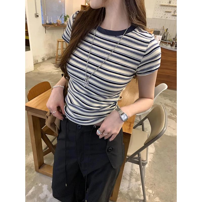 Contrast Striped Right Shoulder Short-sleeved T-shirt for Women Summer New Slim Fit Round Neck Short Top for Small People