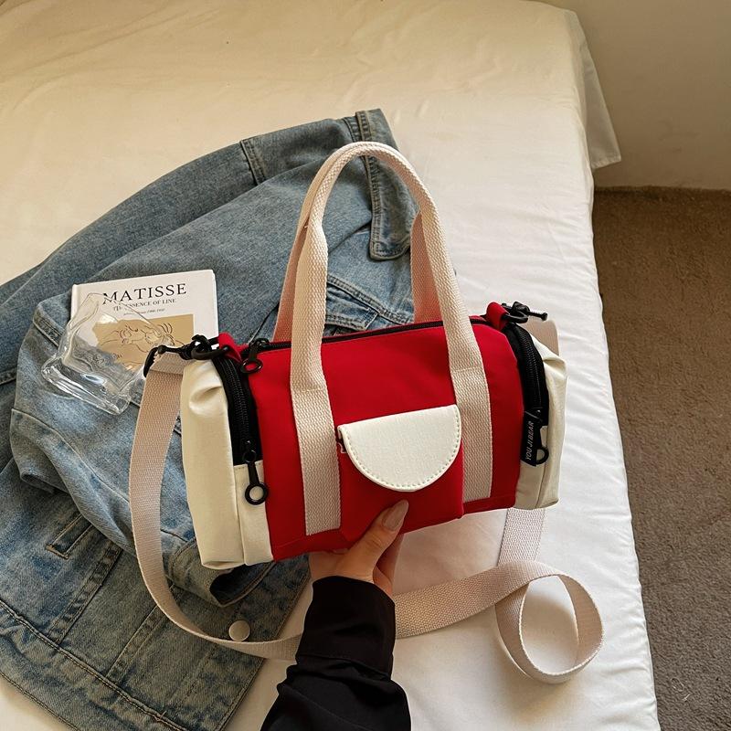 

2025 New Large Capacity Trend Fashion Simple Shoulder Bag Women s Crossbody Bag Men s Short Trip Foreign-style Backpack красный