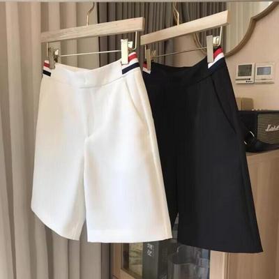 Faldas y pantalones para mujeres – Pantalones cortos
