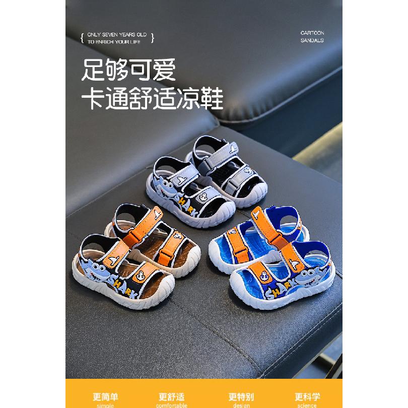 New trendy summer sandals for boys, stylish soft-soled shoes for older children, stylish children's and toddler boys' beach shoes
