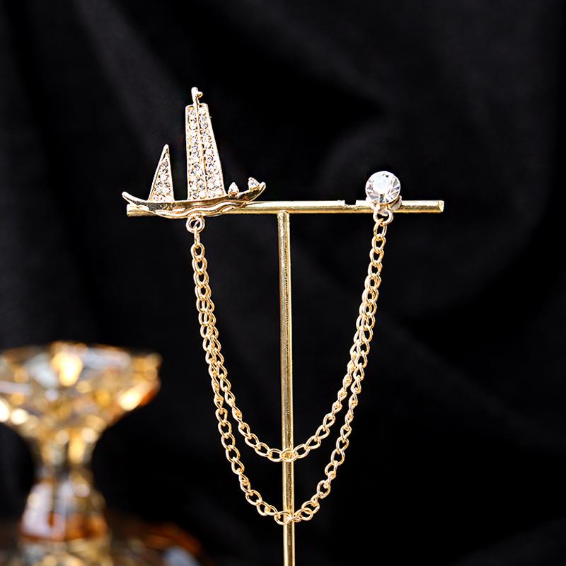 Baroque Rhinestone Pearl Corsage Necklace Brooch - Retro British Court Suit Accessory