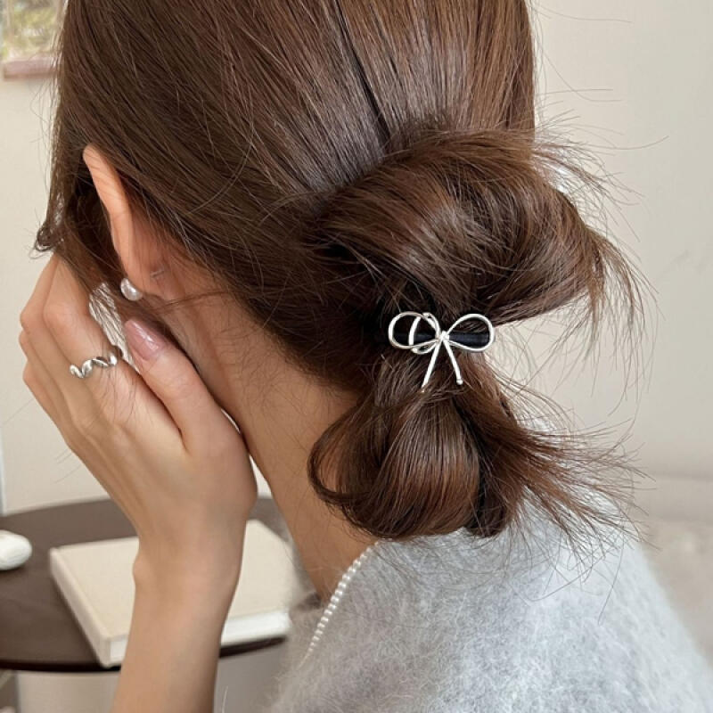 Tiabeau Minimal Ribbon Metal Pendant Point Hair Band gold