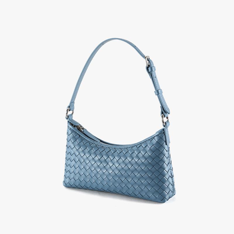 Retro handmade sheepskin woven bag women's bag winter high-end trend leather women's bag Guangzhou luggage