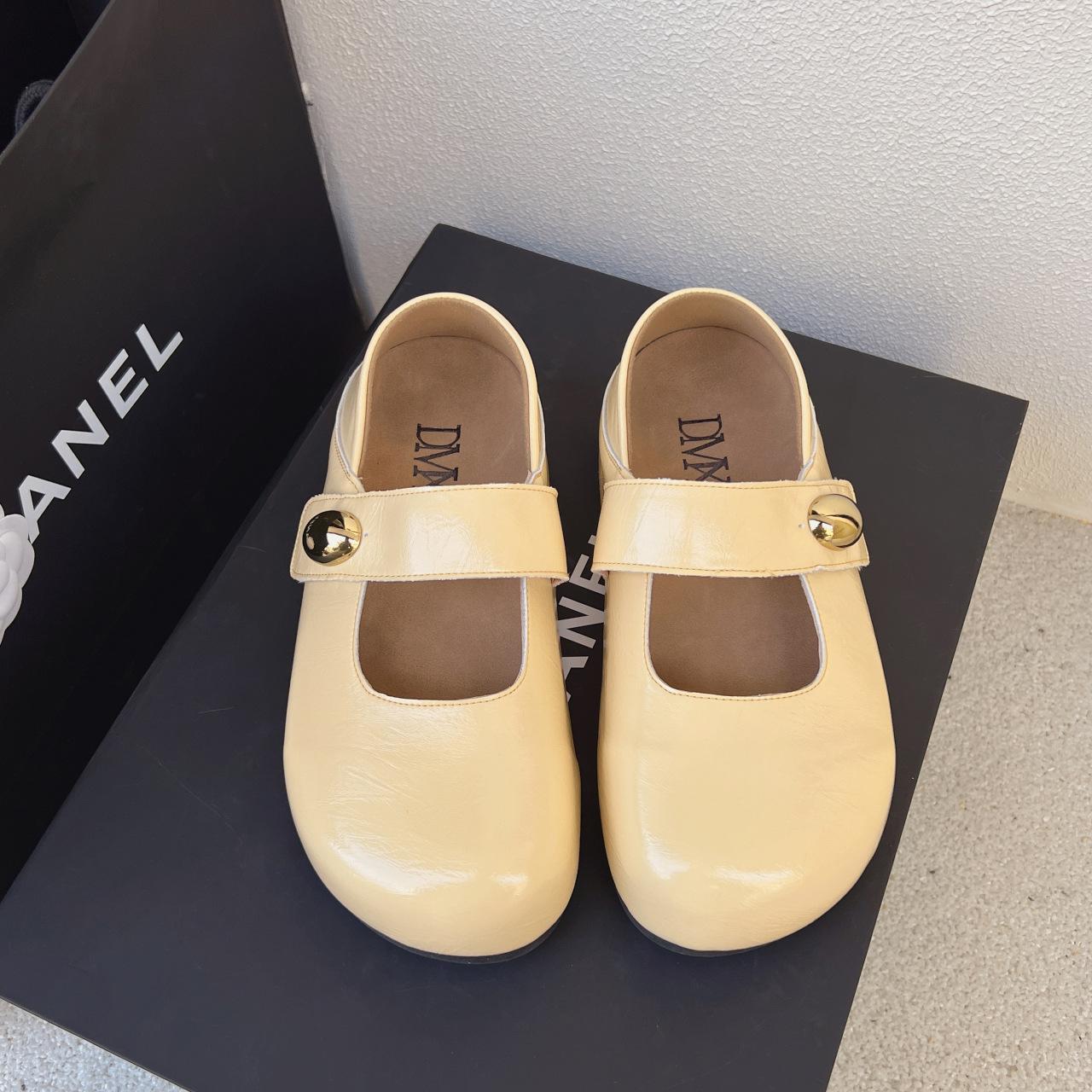 

Одиночные туфли Xiaoxiangfeng 2025 года, новые туфли Doudou, мягкие одиночные туфли, туфли Mary Jane, легкие и дышащие туфли для бабушек, маленькие кожаные туфли 35 жёлтый