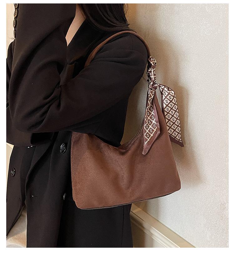 Women's 2025 Trendy High-End Handbag: Versatile Underarm & Shoulder Bag for Commuters