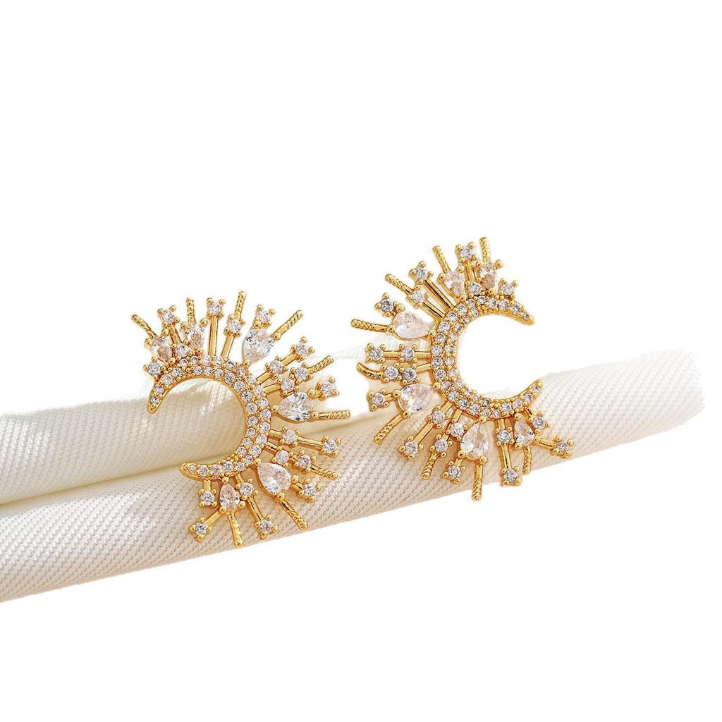 Elegant 18K Gold-Plated Zircon-Inlaid Moon Stud Earrings for Women - Exaggerated C-Shaped Firework Design