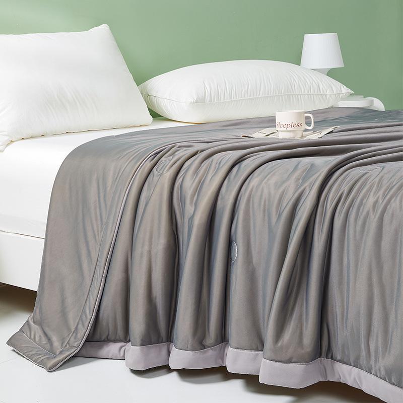 Summer - Essential Lightweight Air - Conditioned Quilt: Single - Piece Cooling Blanket for Dormitories, Ideal for Hot Nights