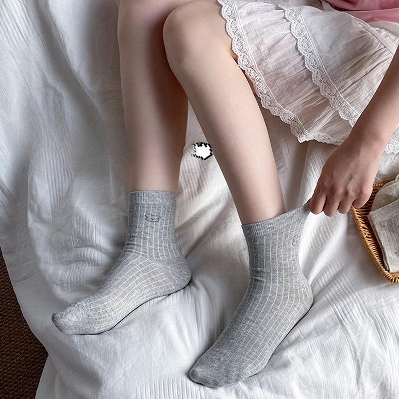 5 Paar reine Baumwollsocken für Damen Herbst und Winter Mid-Calf Cartoon Polka Dot Welpe Schweißabsorbierend und Antibakteriell Baumwolle Nahtlose Socken