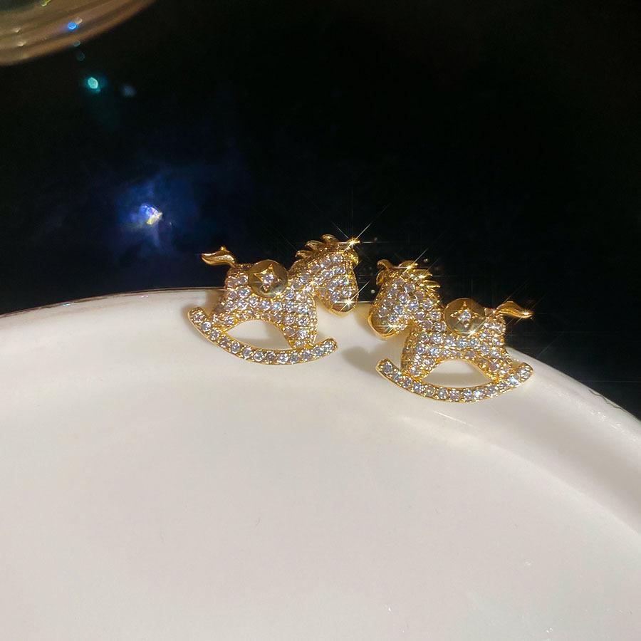Real Gold Plated Copper Stud Earrings For Women Temperament Sparkling CZ Cubic Zirconia Cartoon Horse Coin Pendant Jewelry