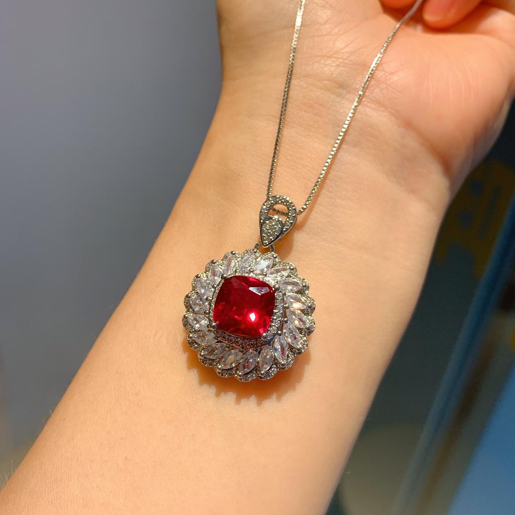 New European and American Style Retro Imitation Red Diamond Square Luxury Inlaid Pendant Earrings Ring Jewelry Set Women