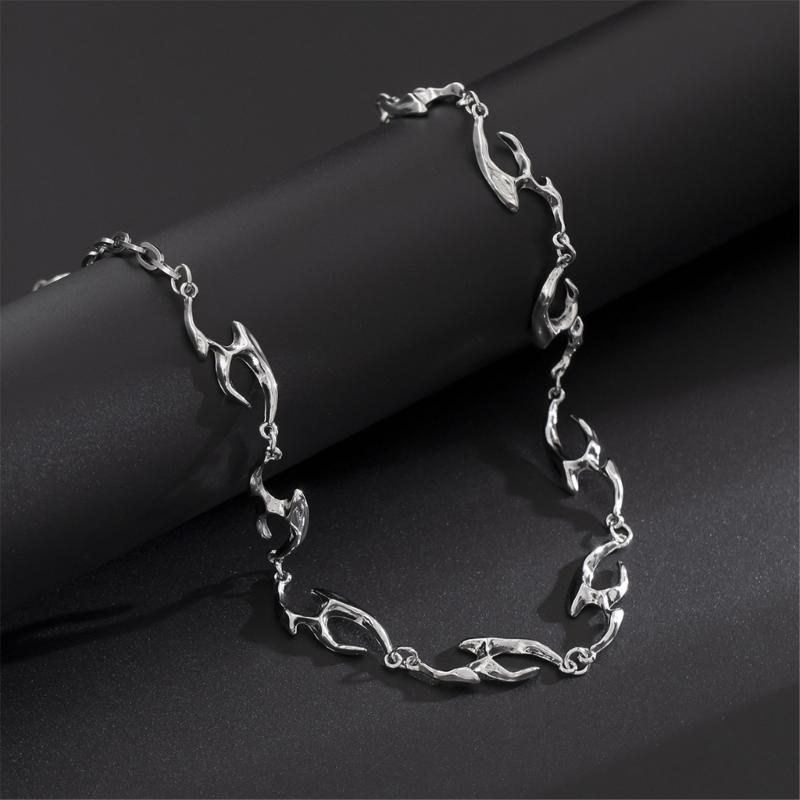 Irregular Wavy Chain Necklace Adjustable Length Neckchain Unisex Choker Ornament Trendy Accessory for Fashion Lovers