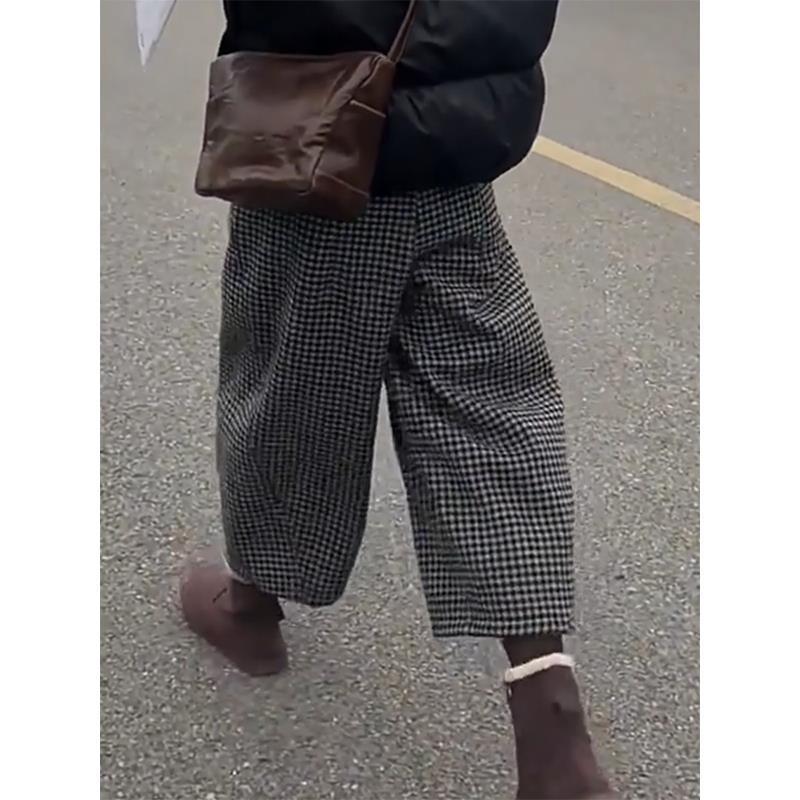 Loose Plus Size Plaid High Waist Wide Leg Pants for Women - Concealing, Casual Fit, Autumn/Winter