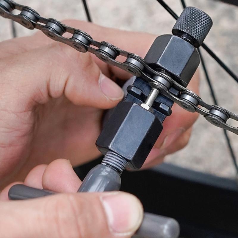 Mountain Bike Chains Extractor Cutter Device Bicycles Chain Pin Remover Bicycles Chains Remove and Install Tool Enduring