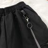 Mid-Rise Elastic Waistband Multi Pockets Chain Strap Decor Men Shorts Outdoor Fitness Cargo Short Pants