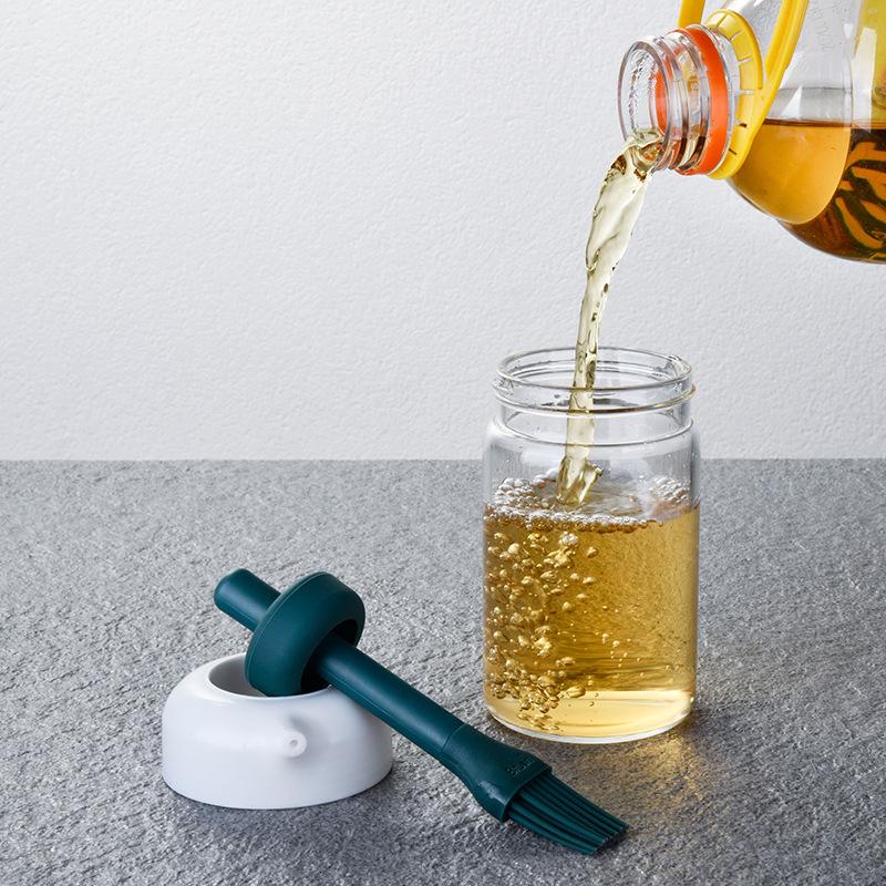 Lard Kitchen Brush with Transparent Glass Oil Bottle and Integrated Suction Oil Brush