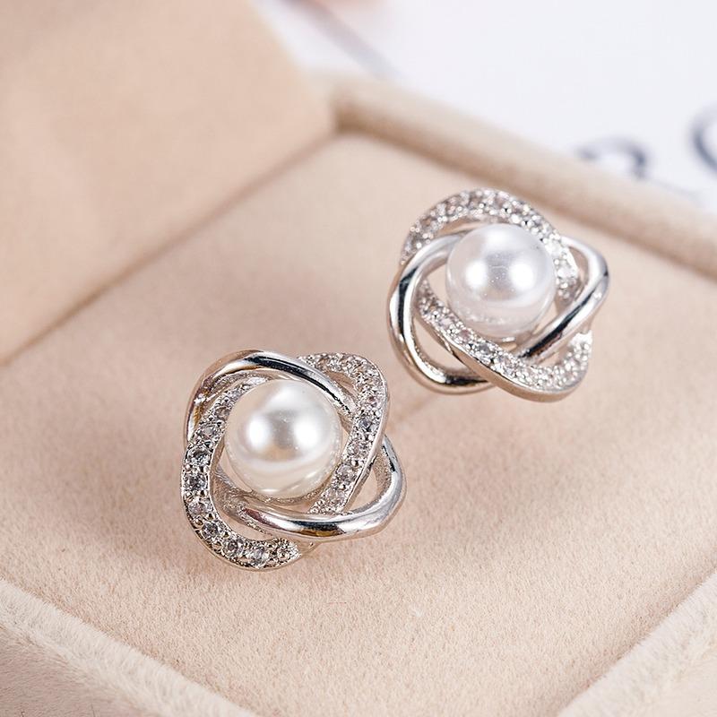 Classic White Imitation Pearl Stud Earrings For Women Silver Color Micro Paved Cubic Zirconia Bridal Wedding Jewelry Gift