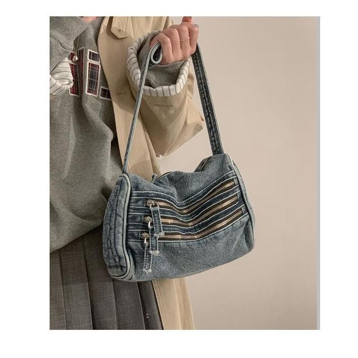 IELGY Washed Denim Bag, Fashionable Retro Small Square Bag, Versatile Shoulder Messenger Bag