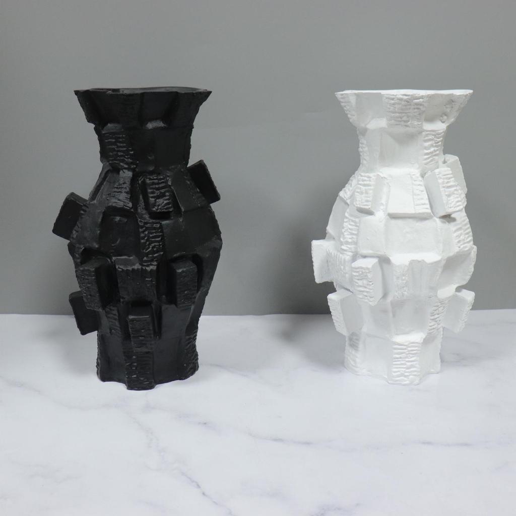 Moderne geprägte Harz-Blumenvase - Mattweiße Dekoration für Zuhause oder Büro