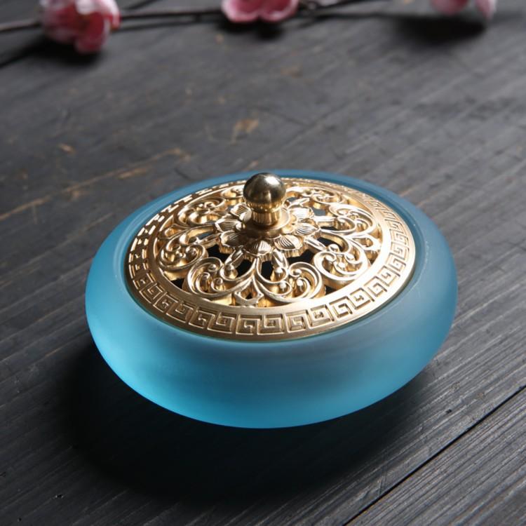 

Glass Incense Burner Household Indoor Aromatherapy Bowl Incense Set Tool Golden Lotus Cover Incense Seal Burner синій