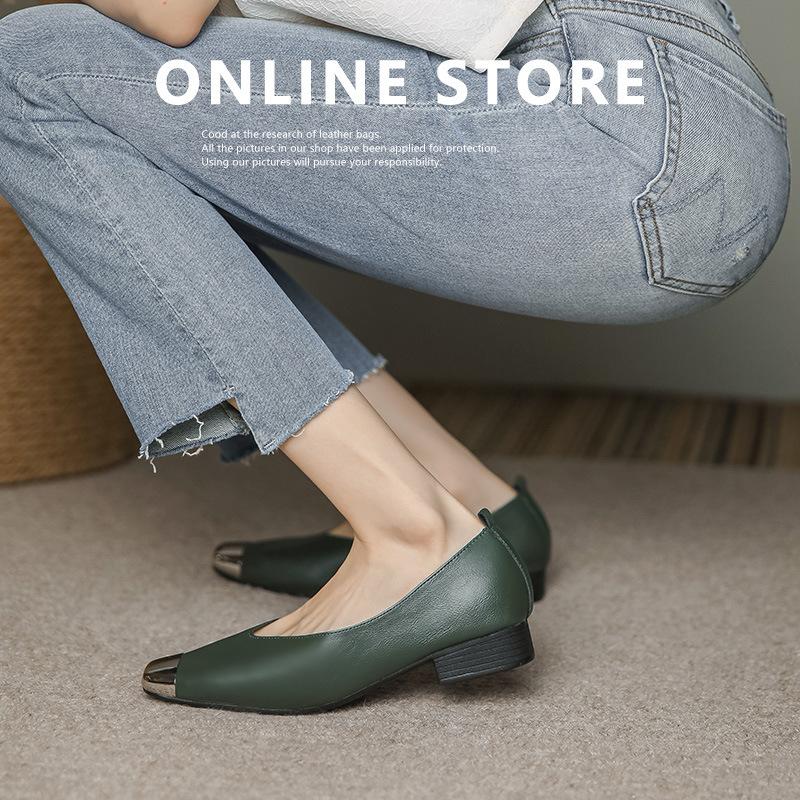 

Two-layer cowhide mother shoes 2025 new summer popular casual mature wind shallow mouth low heel single shoes female foreign style 40 зелёный